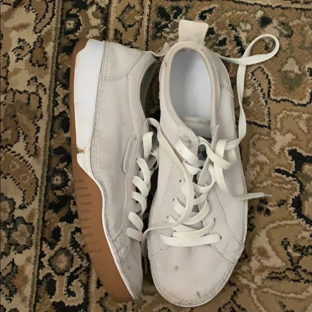 Columbia sneakers
